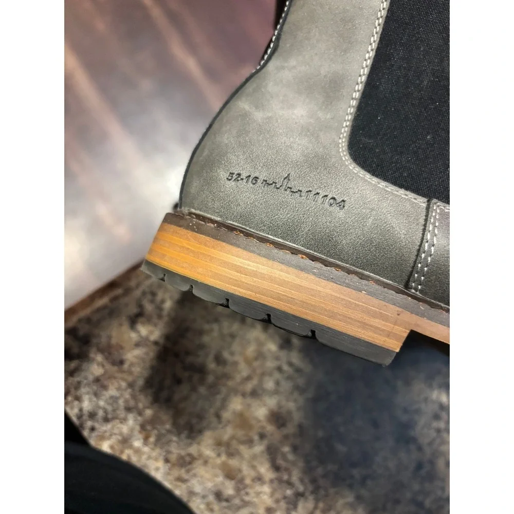 Steve Madden Mens Grey Faux Suede Chelsea Boots Ortholite 13 52-16-11104